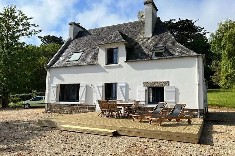 Breton Holiday Home With Sea View, Plougasnou France