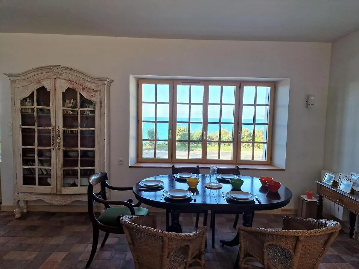 Breton Holiday Home With Sea View, Plougasnou 0*,